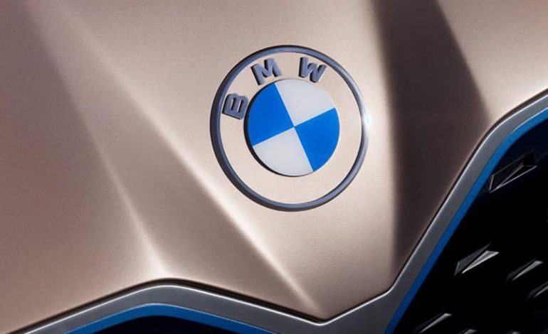 BMW Mobil Mewah Dan Elegan Performa Tinggi